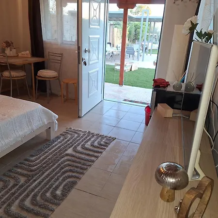 Πανσιόν Elena's Retreat Paradise Ερέτρια