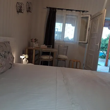 Πανσιόν Elena's Retreat Paradise