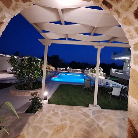 Πανσιόν Elena's Retreat Paradise Ερέτρια